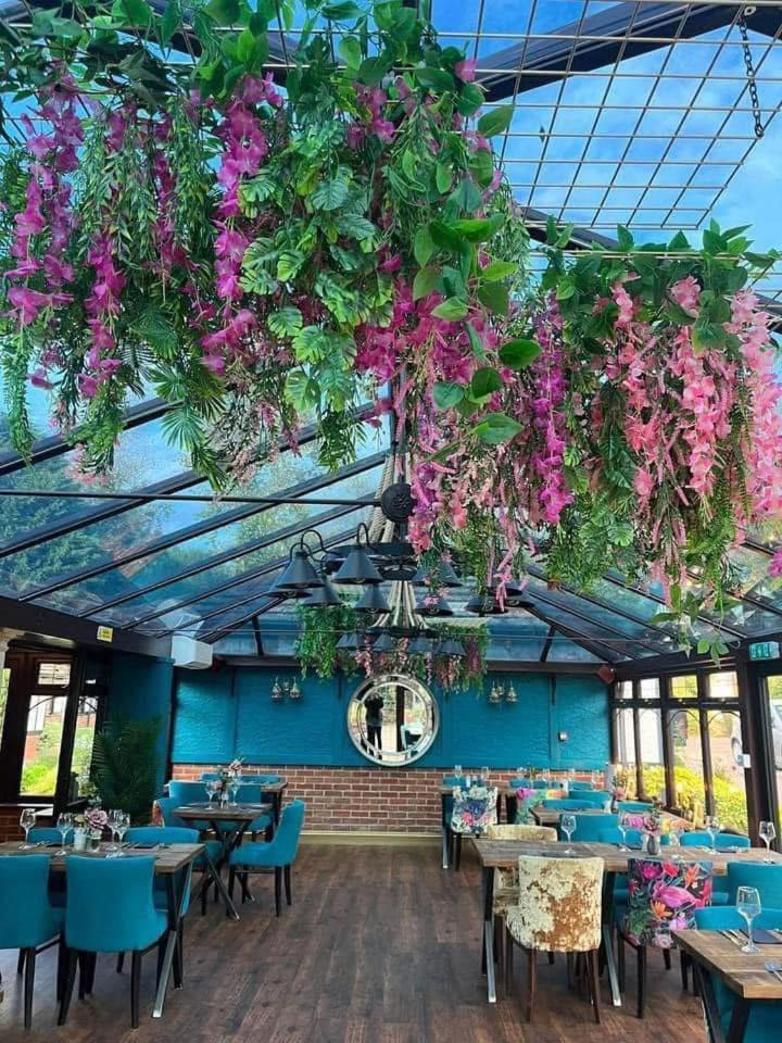 The Stanwick Hotel المظهر الخارجي الصورة